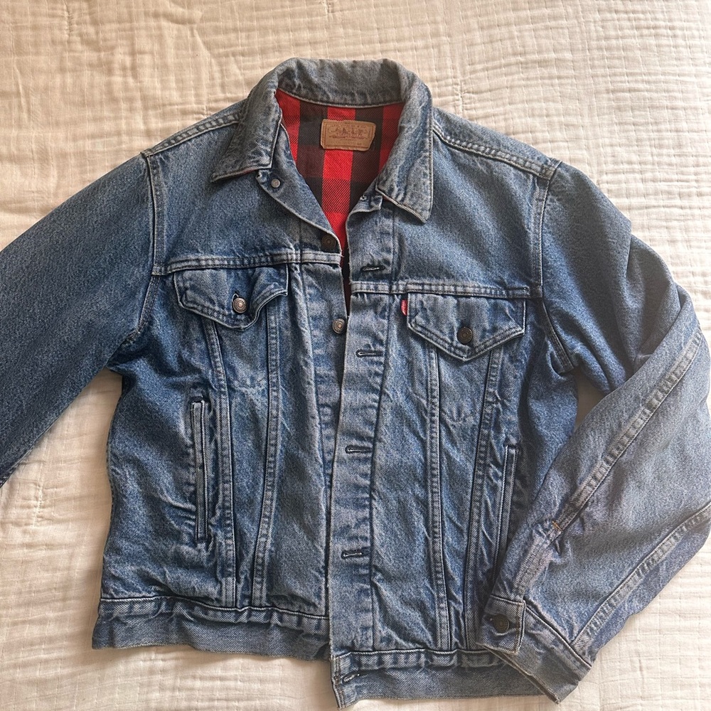 Vintage Levi’s red flannel warm denim jean jacket